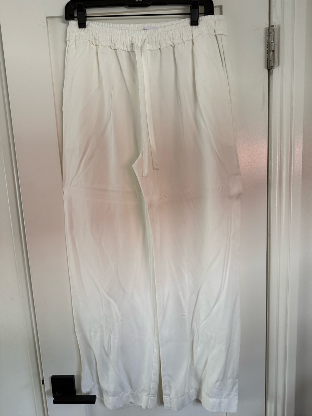 Aritzia White Elastic Drawstring Wide-Leg Joggers